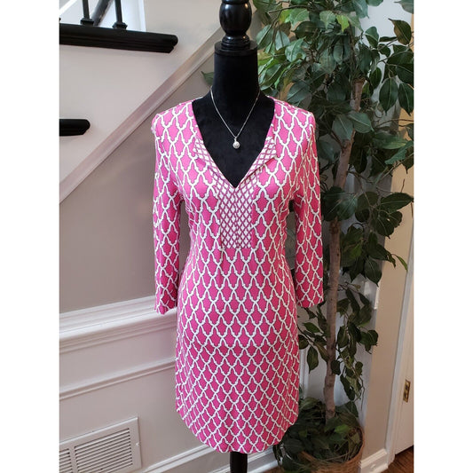 Crown & Ivy Women's Pink & White Rayon V-Neck Long Sleeve Knee Length Dress PM