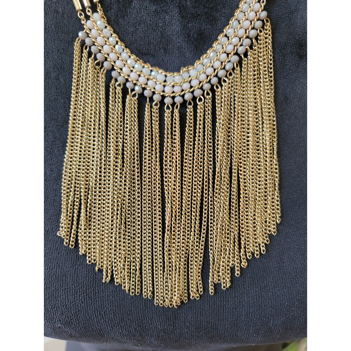 Women's Stella And Dot Red Statement Necklace With Gold Chain And Lobster Clasp