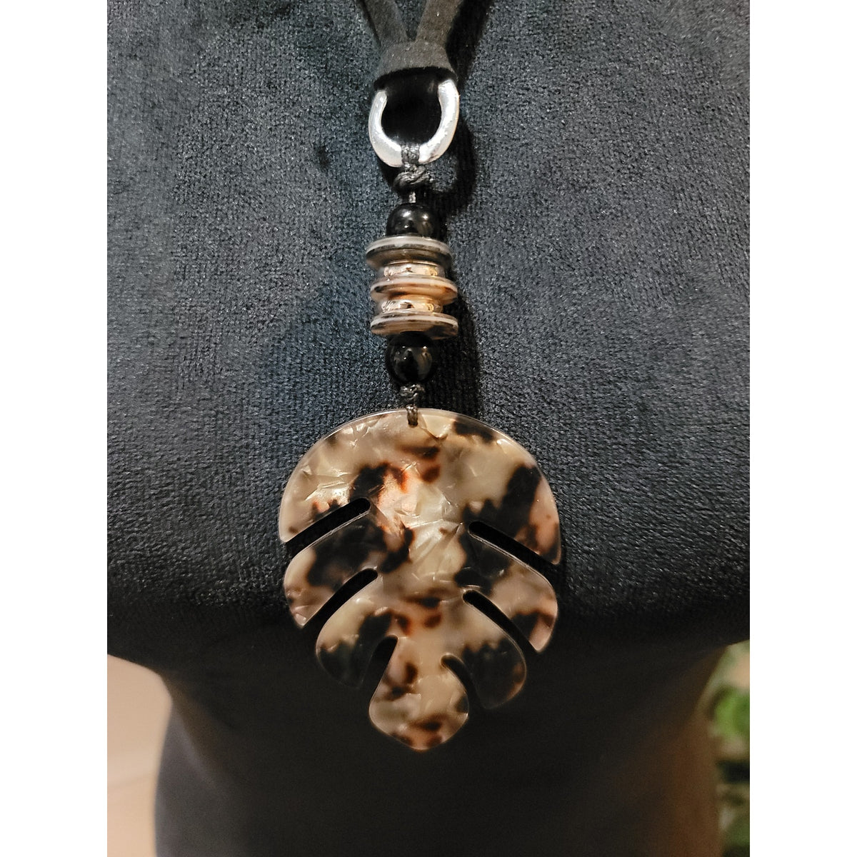 Women's Boho Style Tortoiseshell Leaf Pendant Necklace with Leather Cord