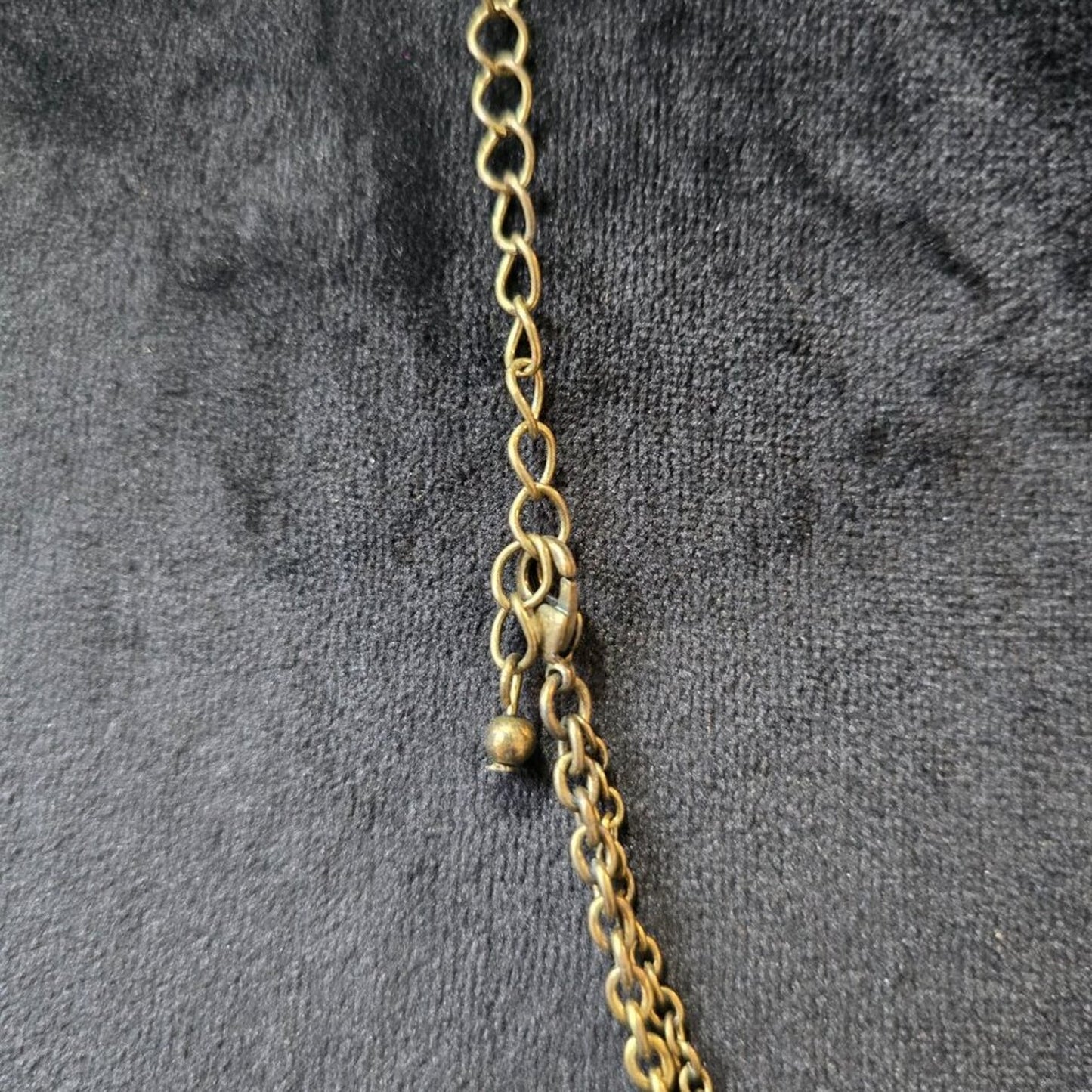 Vintage Womens Bronze Imitation Double Chained Bib Statement Necklace w/ Lobster