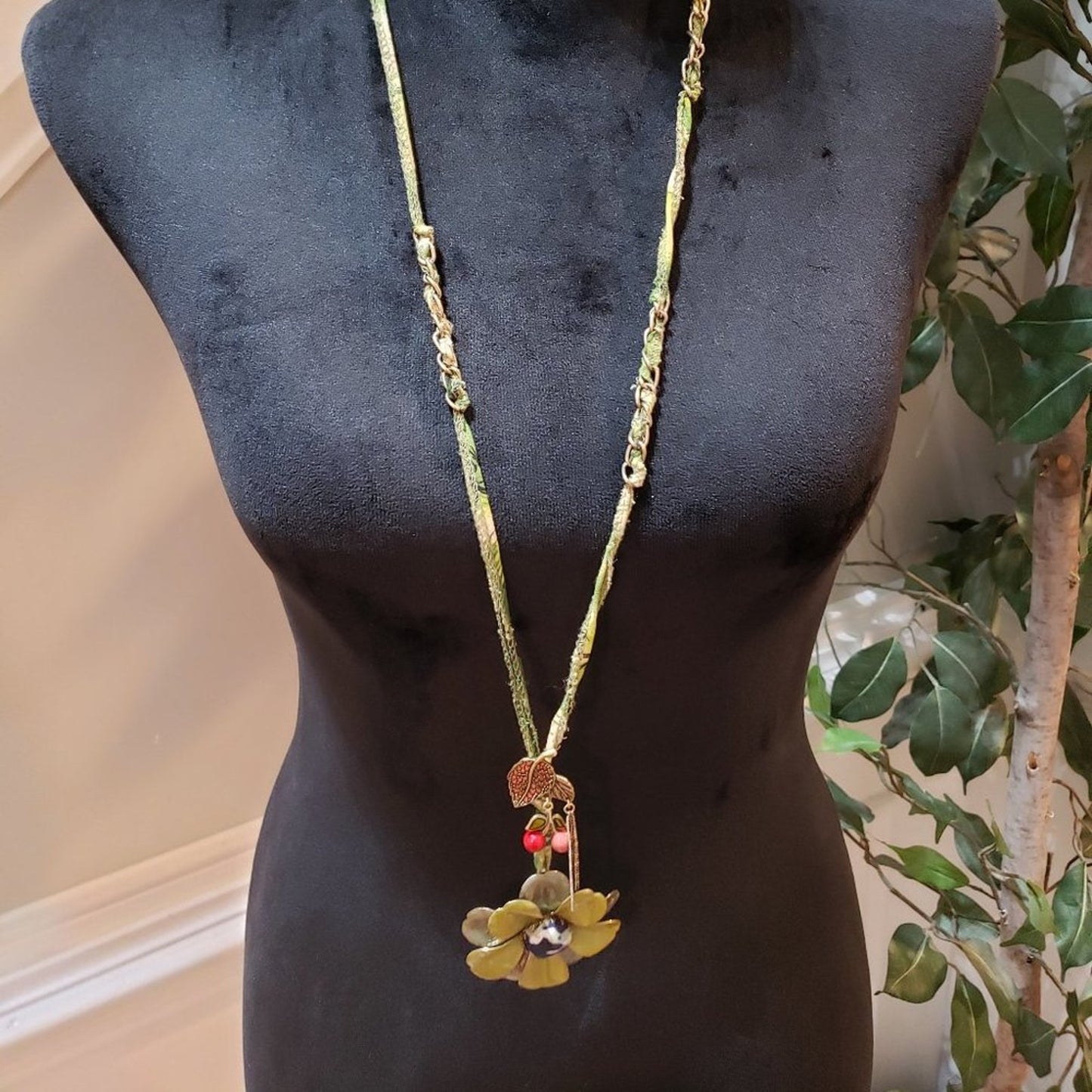 Womens Fashion Multicolor Large Flower Leaves Pendant Necklace w/ Lobster Clasp