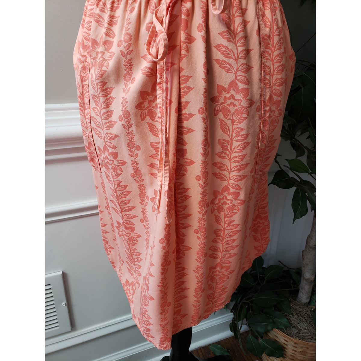 Time and Tru Knee Length Dress Women XL Orange Floral Surplice V Neck Drawstring