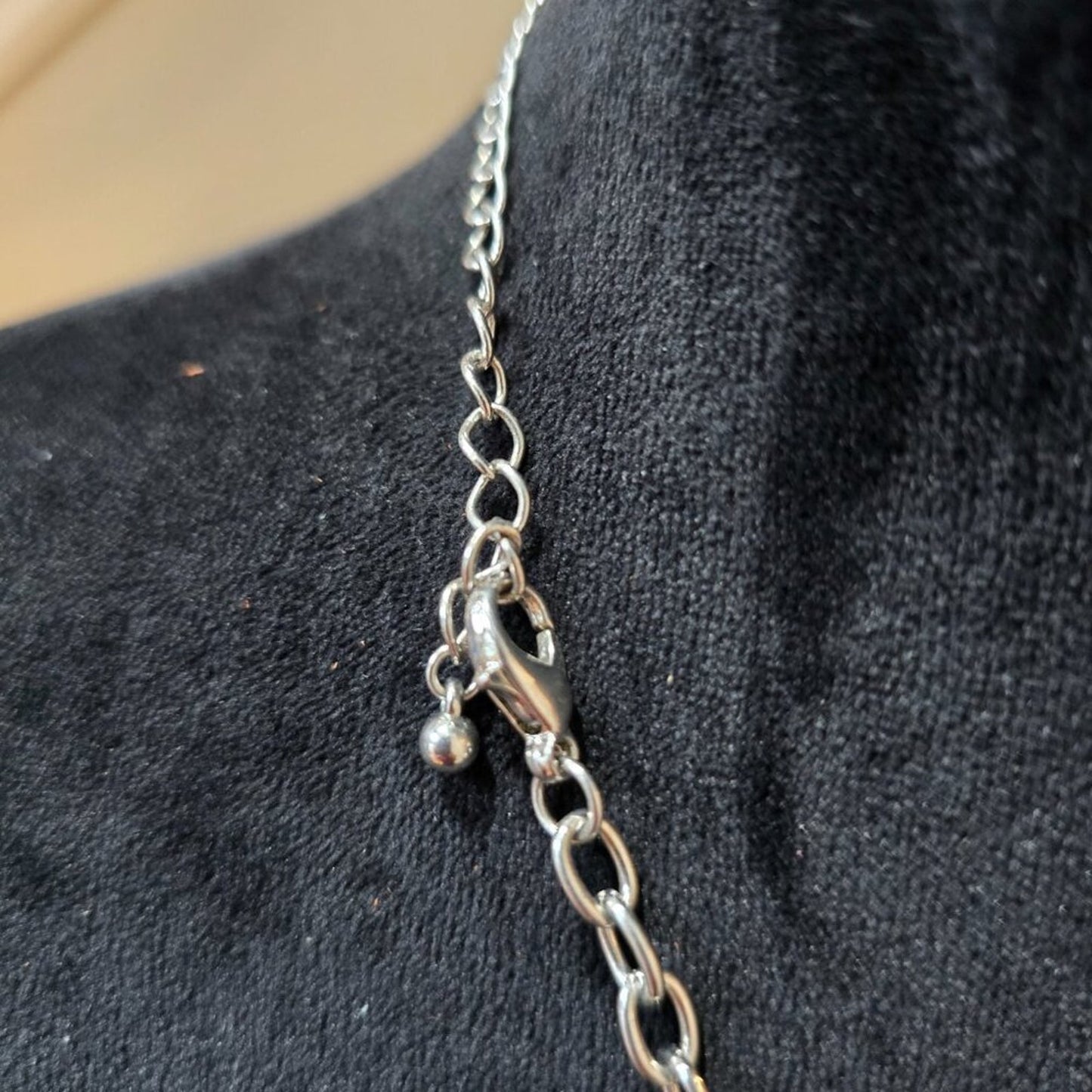 Womens Blue Crystal Teardrop Beaded Metal Fingers Necklace with Lobster Clasp