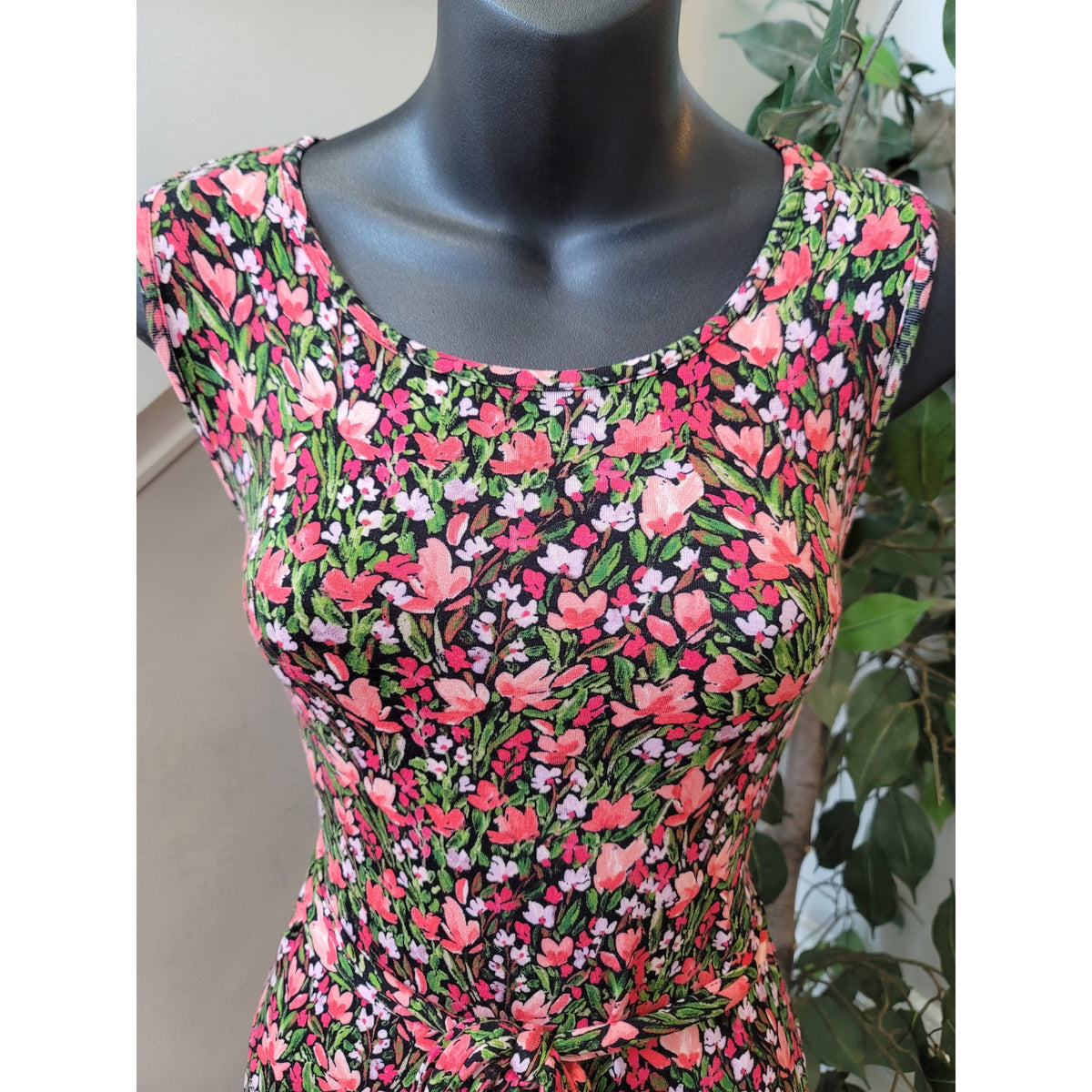 Terra & Sky Maxi Dress Women 1X Black Pink Stretch Floral Tie Waist Ruffle Hem