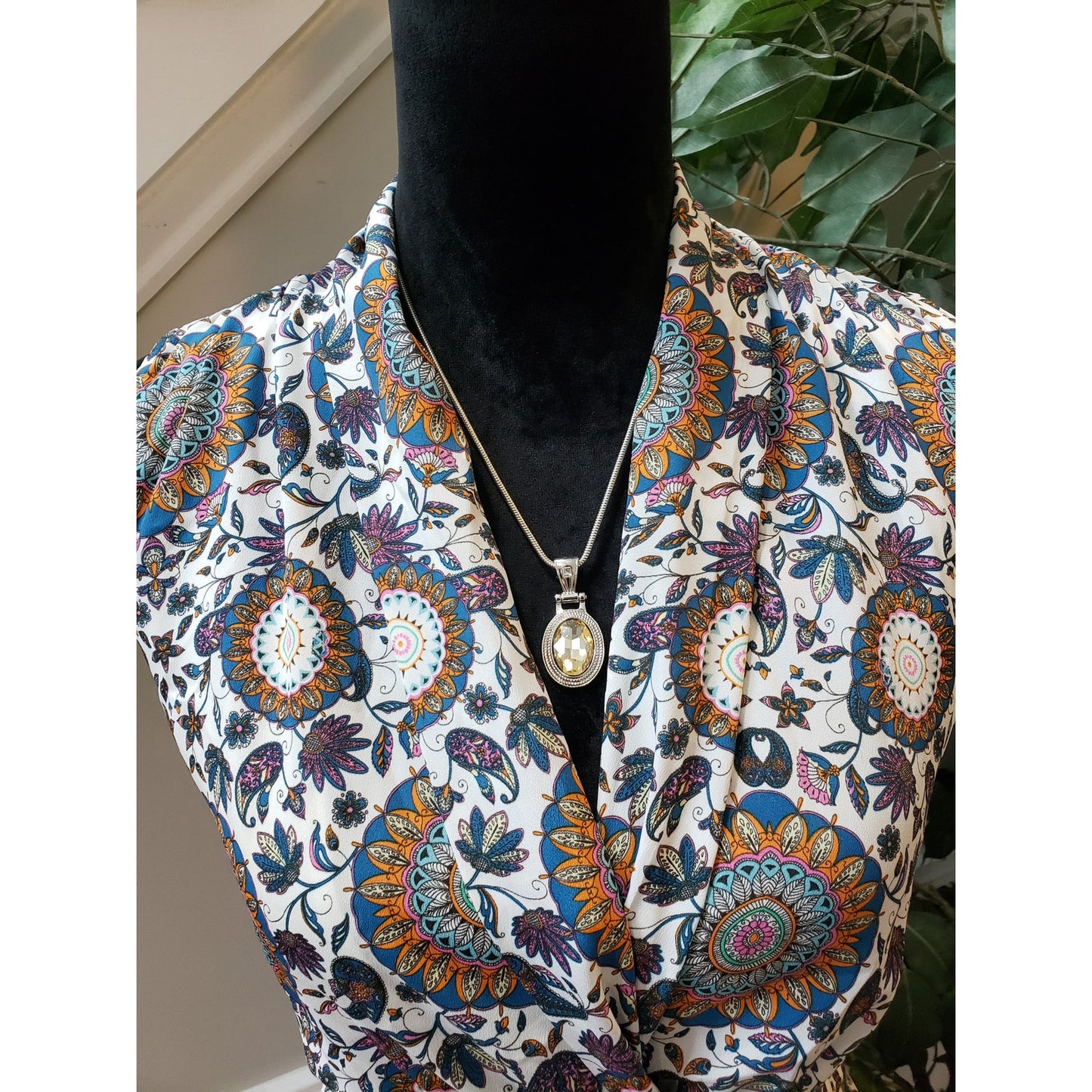 19 Cooper Fit & Flared Dress Women's XL Multi Geo Print Lined Pleated V Neck