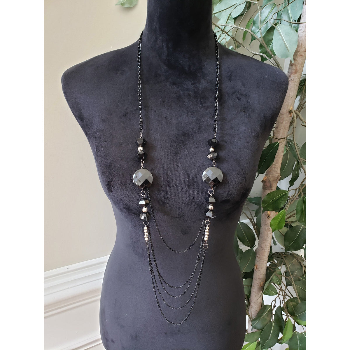 Women Black Tone Multi Layered Faceted Glass Beads Statement Necklace w/ Lobster