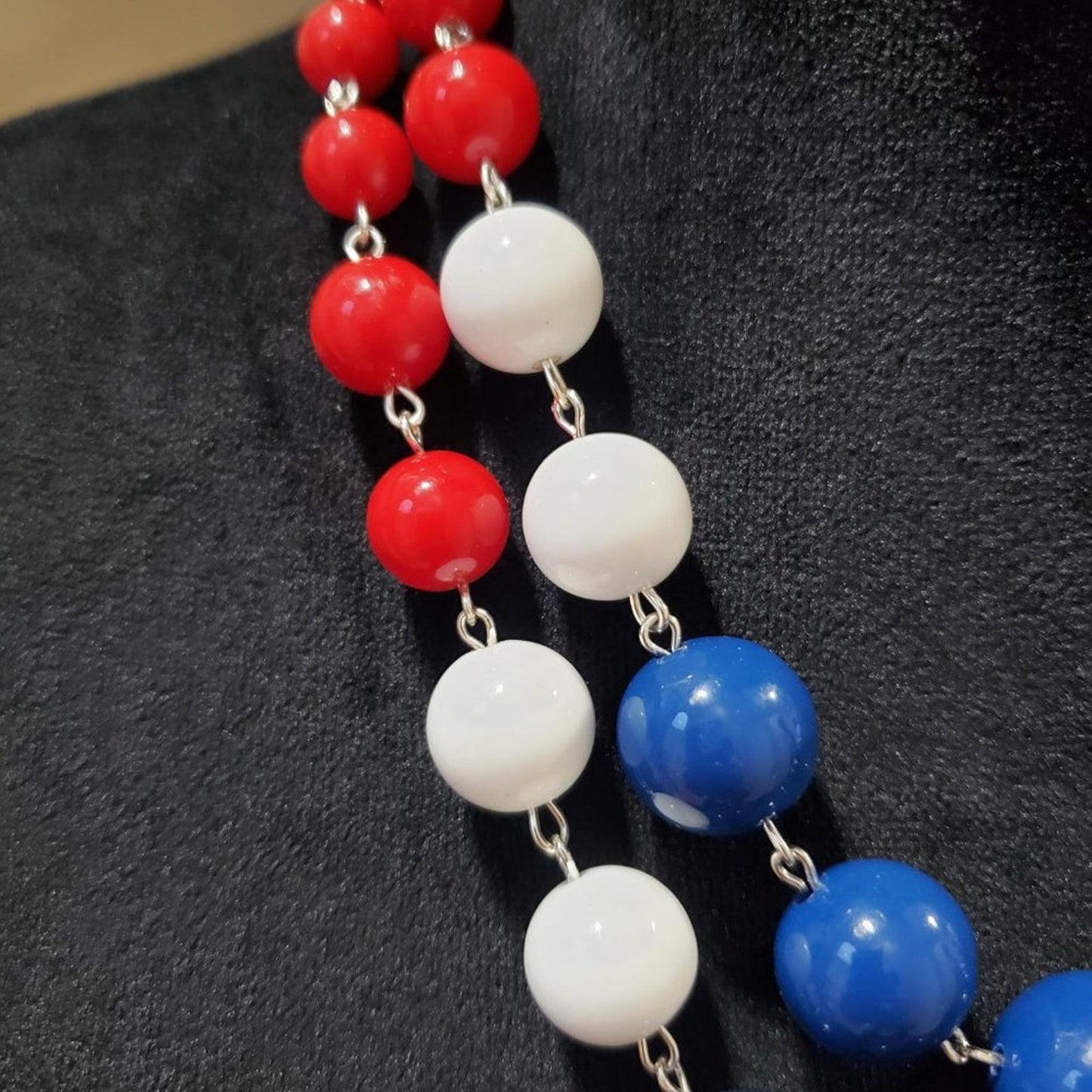 Womens Fashion White Blue Red Lucite Bead Opera Collar Necklace w/ Lobster Clasp