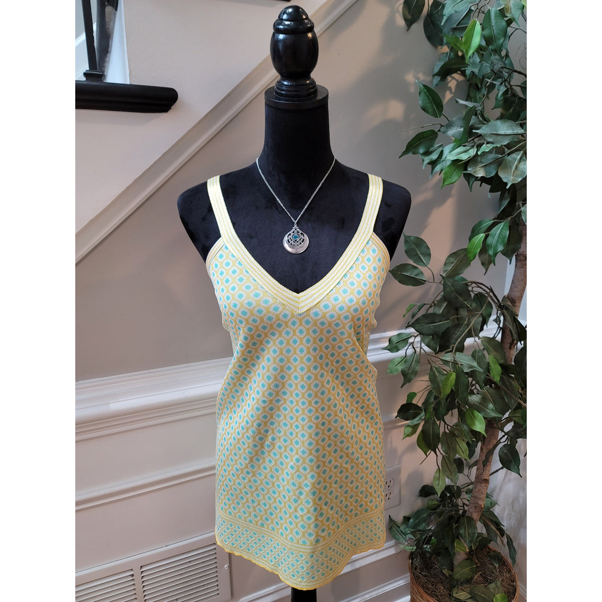 Zara Tank Top Women's Small Yellow/Blue Geometric Wide Straps V-Neck Sleeveless