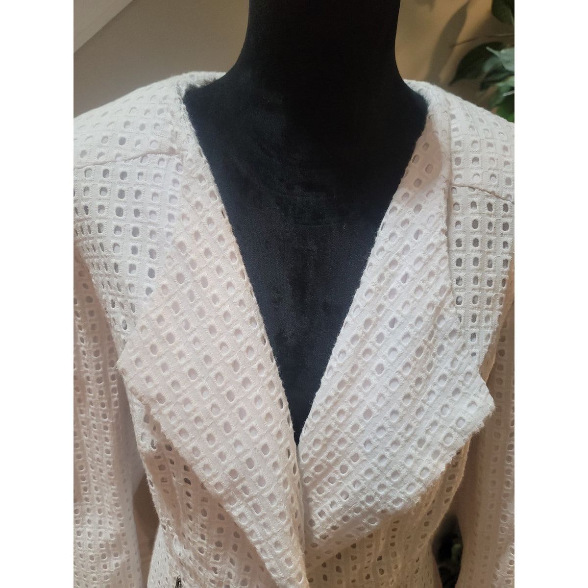 Lane Bryant Blazer Jacket Womens Size 20 White Eyelet Zipper Pockets Long Sleeve