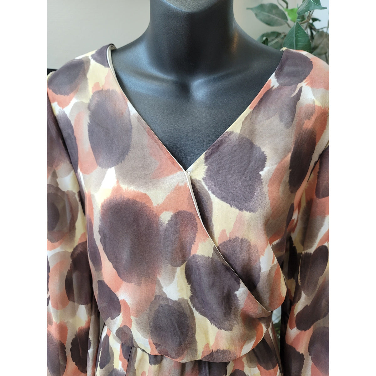 Pointed Threads Midi Dress Women's Size Large Multicolor 100% Polyester V Neck