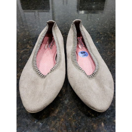 Skechers Cleo Flat Shoes Womens Size 8.5 Gray Solid Suede Leather Pointed Toe
