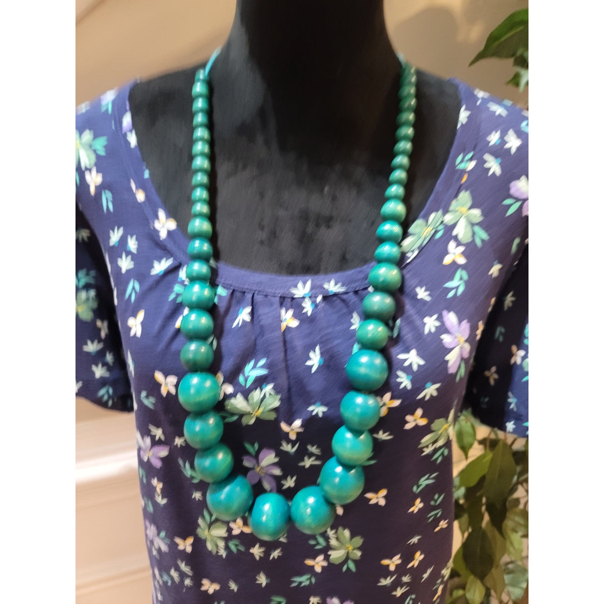 St. John's Bay Blouse Top Women 1X Navy Floral Pleated Scoop Neck Flutter Sleeve