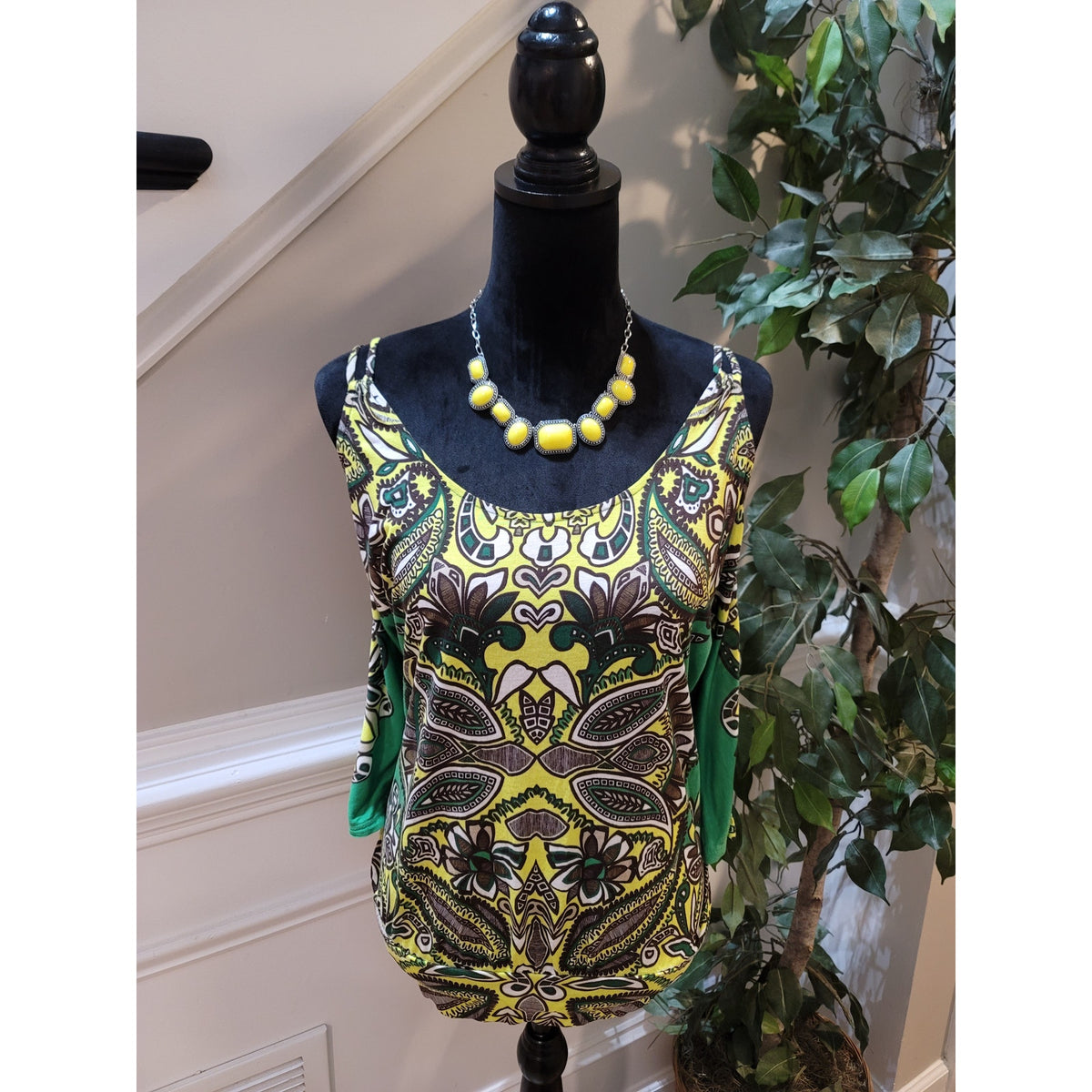 INC Blouse Top Women Small Green/Yellow Paisley Cold Shoulder 3/4 Batwing Sleeve