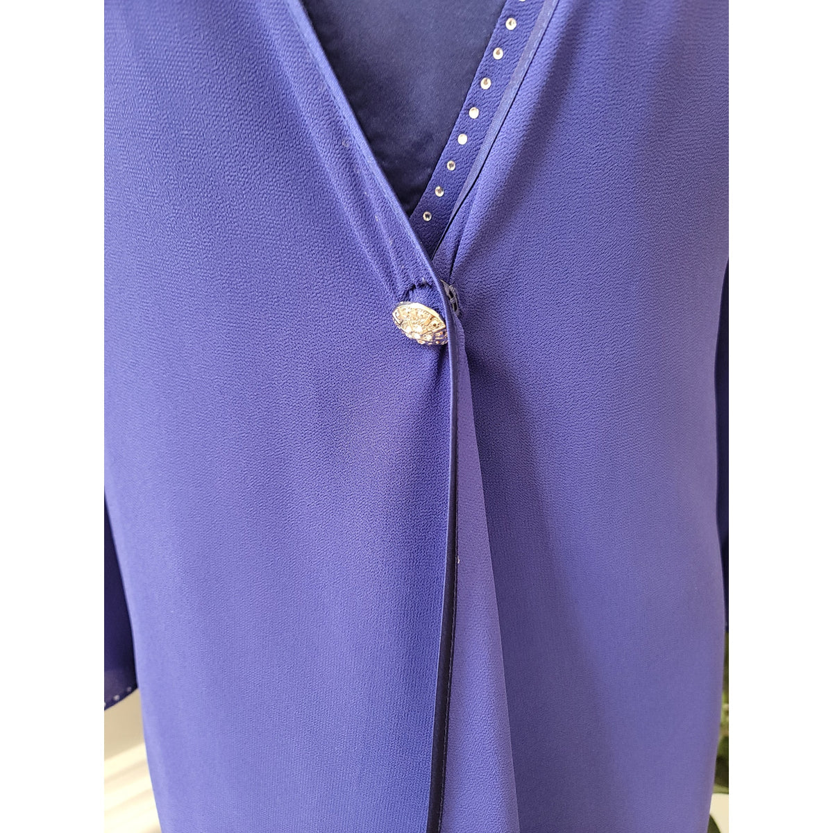 EY Boutique Skirt Suit Women's SZ 18 purple Rhinestone Button Front Back Zipper