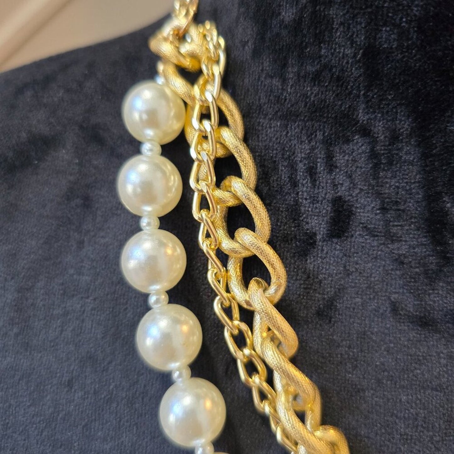 Womens Fashion Ivory Pearl Gold Tone Chain 3 Layered Necklace with Lobster Clasp
