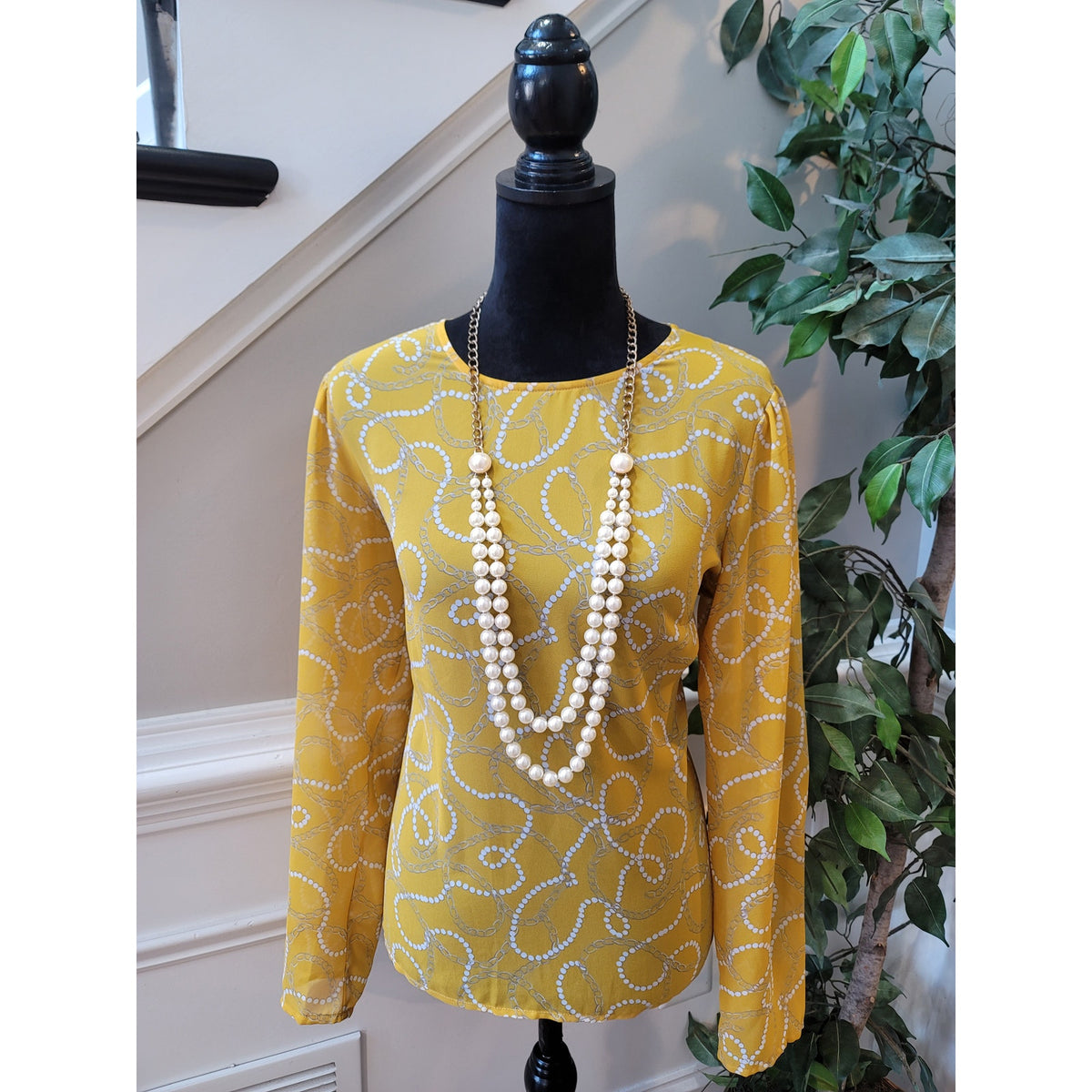 A .New Day Blouse L Yellow White Pearl Chain Crew Keyhole Long Sleeve Pullover