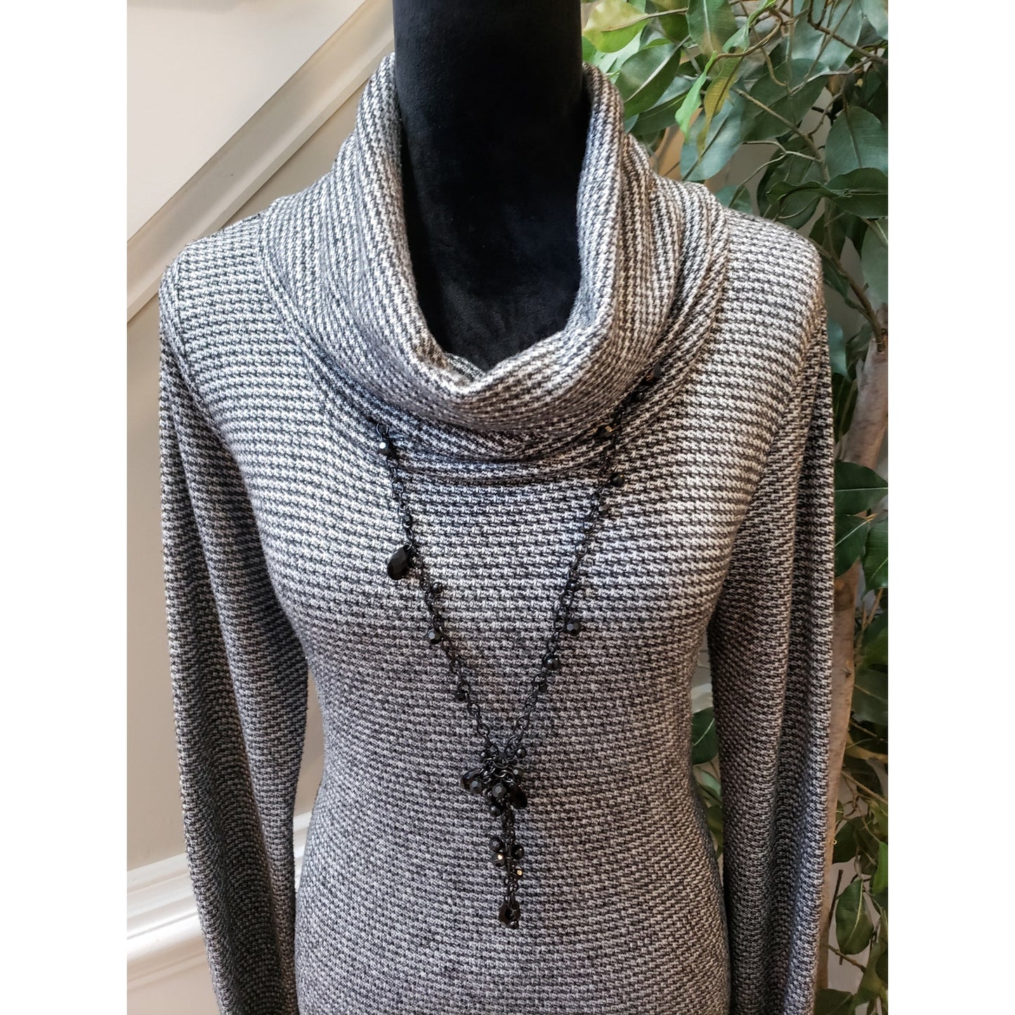AGB Sweater Dress Women's Medium Black Gray Checked Knit Long Sleeve Cowl Neck