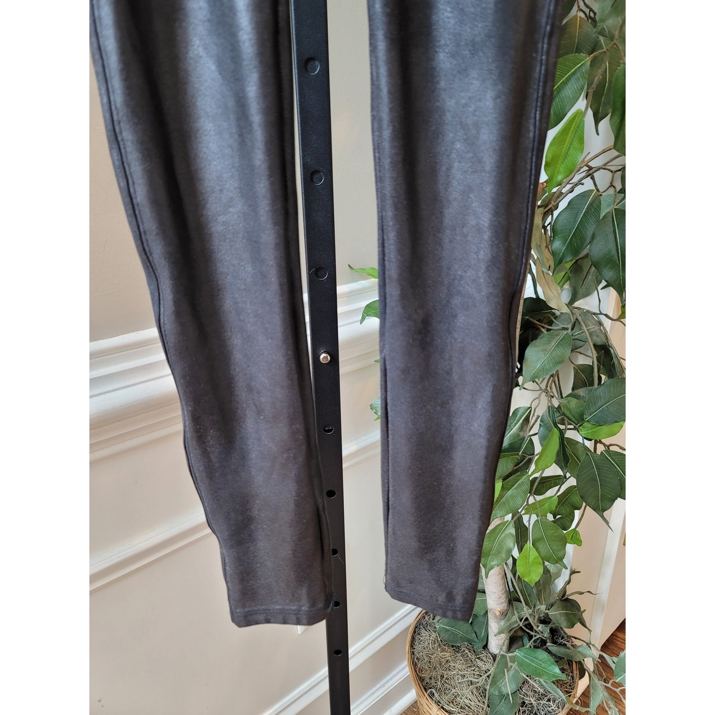 Spanx Leggings Women's XS Black Nylon Elastane High Waist Shiny Compression