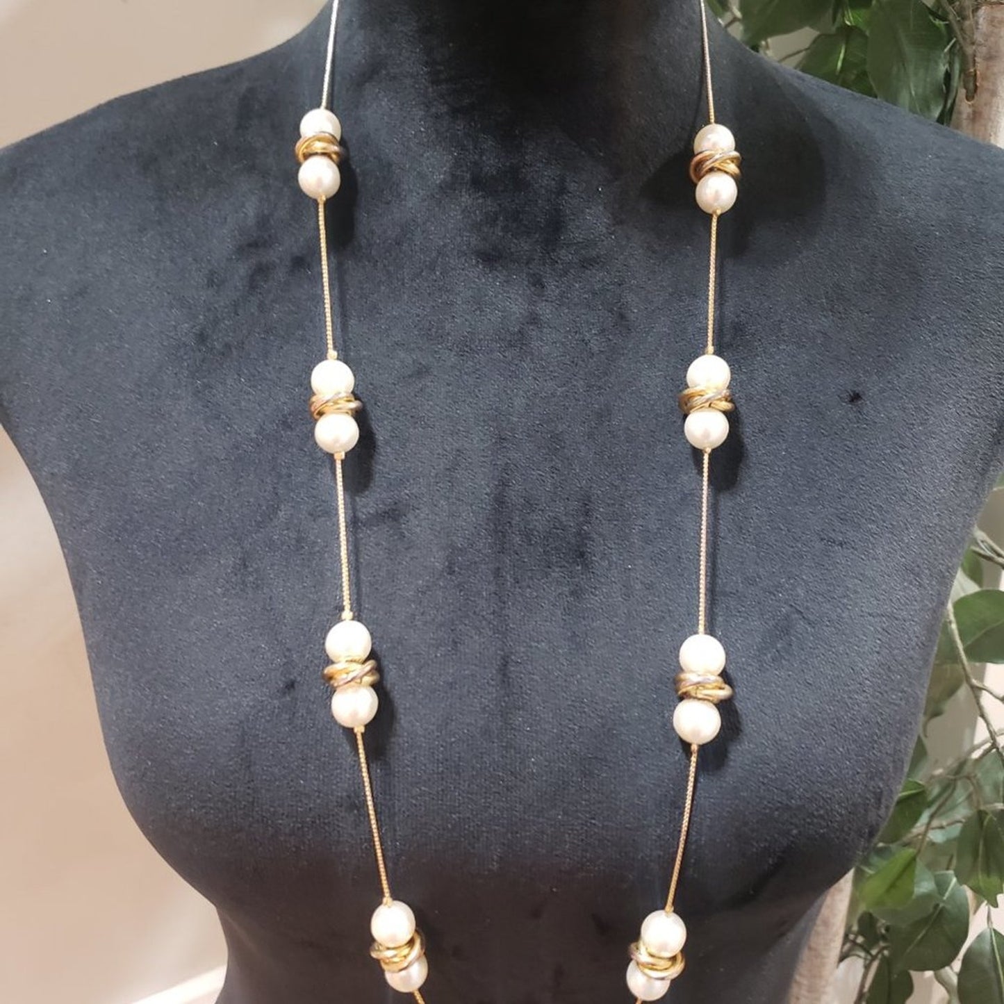 Ann Klein Womens Gold Tone White Faux Pearl Bead Chain Necklace w/ Lobster Clasp