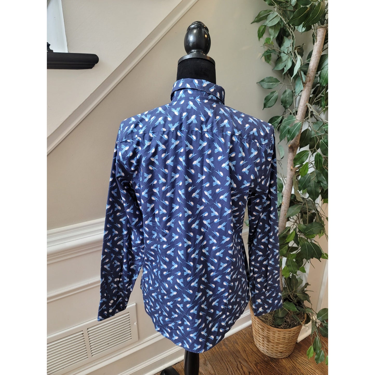 Lands End Shirt Women's Size 8 Blue Bird Print Long Sleeve Supima Cotton No Iron