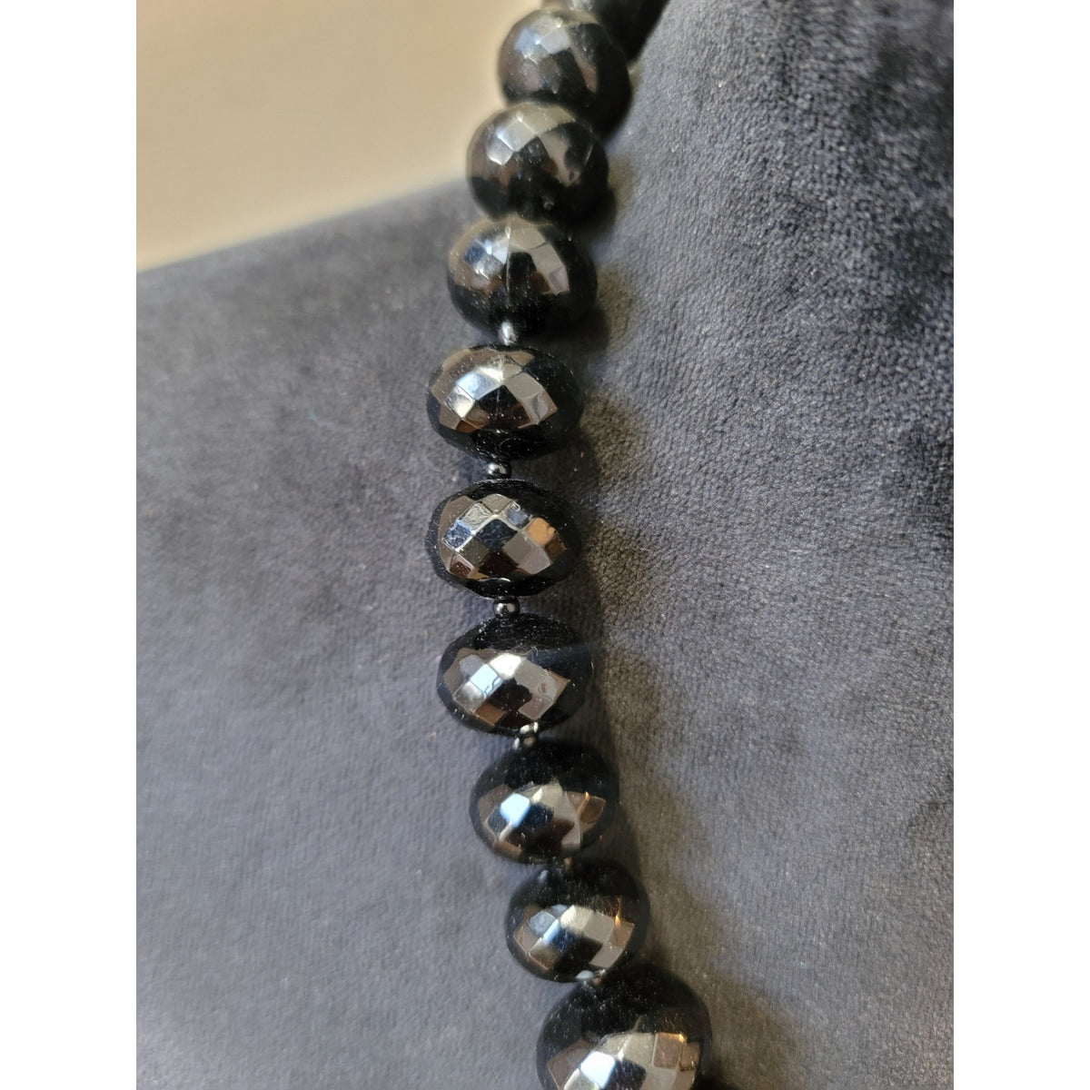 Women's Faceted Black Bead Necklace With Lobster Claw Clasp Elegant Jewelry