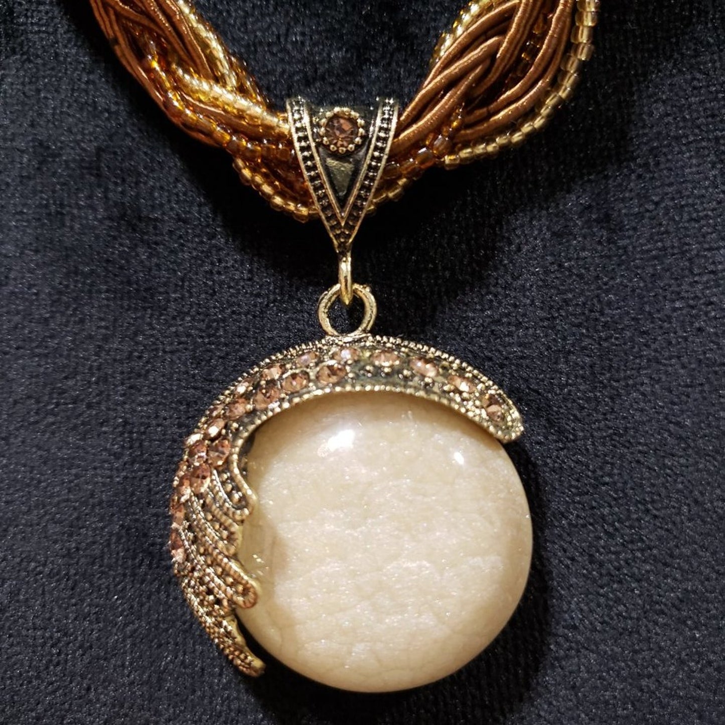 Womens Gold Tone Beaded Chain & Natural Stone Pendant Necklace w/ Lobster Clasp