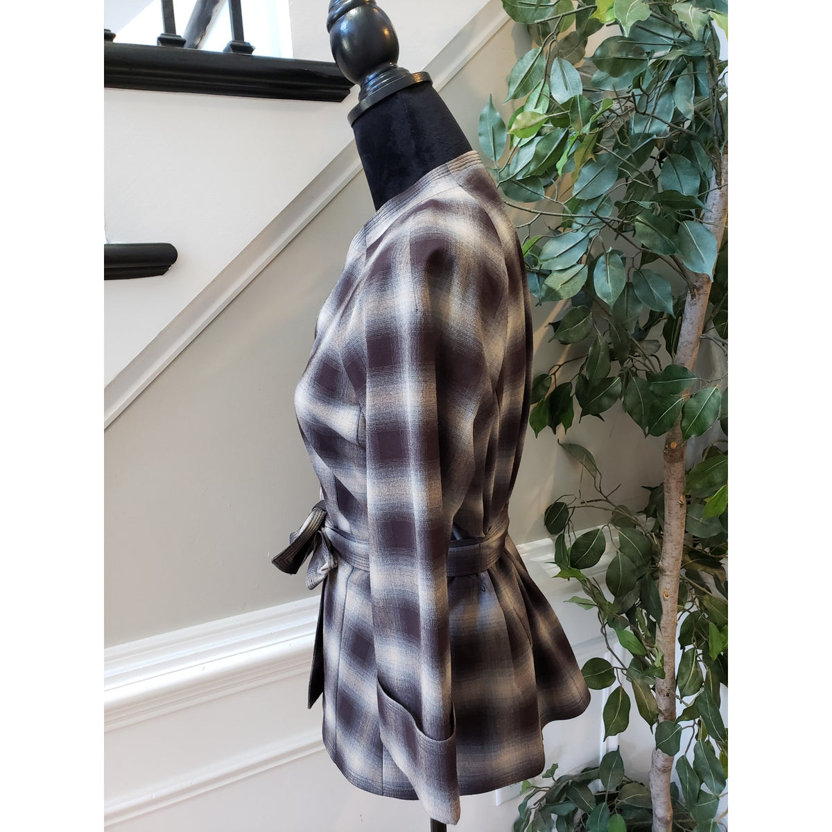 Signature by Larry Levine Jacket Womens Small Purple Plaid 3/4 Sleeve Tie Belted