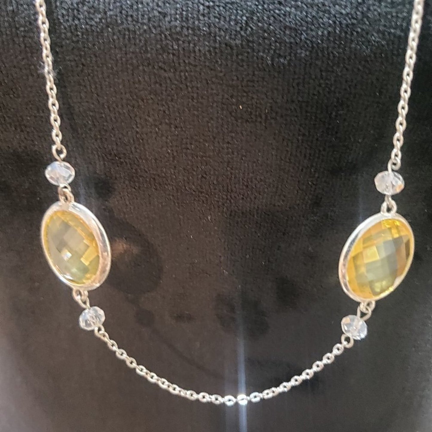 Womens Fashion Green Round Stone & Crystal Silver Tone Chain Necklace Lobster