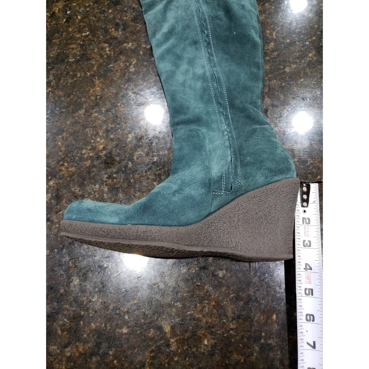 Charles David  Boots Womens Size 38 Green Suede Leather Block Heel Pull On