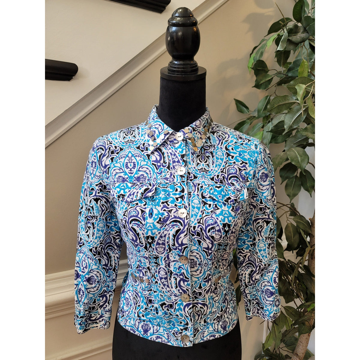 Ruby Rd. Cropped Jacket Womens SZ 10P Blue/White Paisley Button Front 3/4 Sleeve