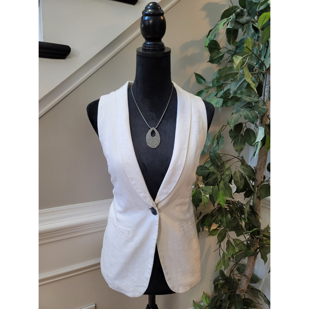 Old Navy Tailored Vest Women's Small White Single Button Front Welt Pockets