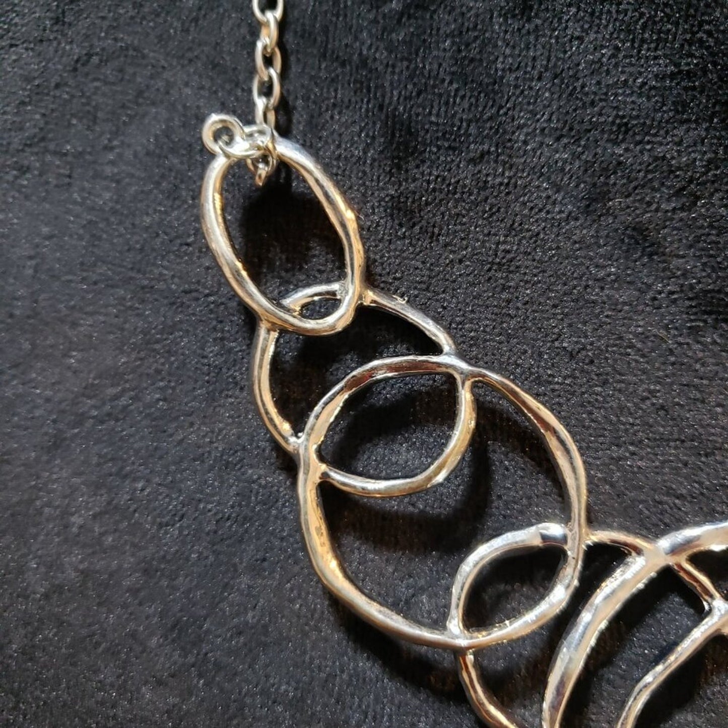 Womens Fashion Silver Tone Pop the Bubbly Necklace Jewelry with Lobster Clasp
