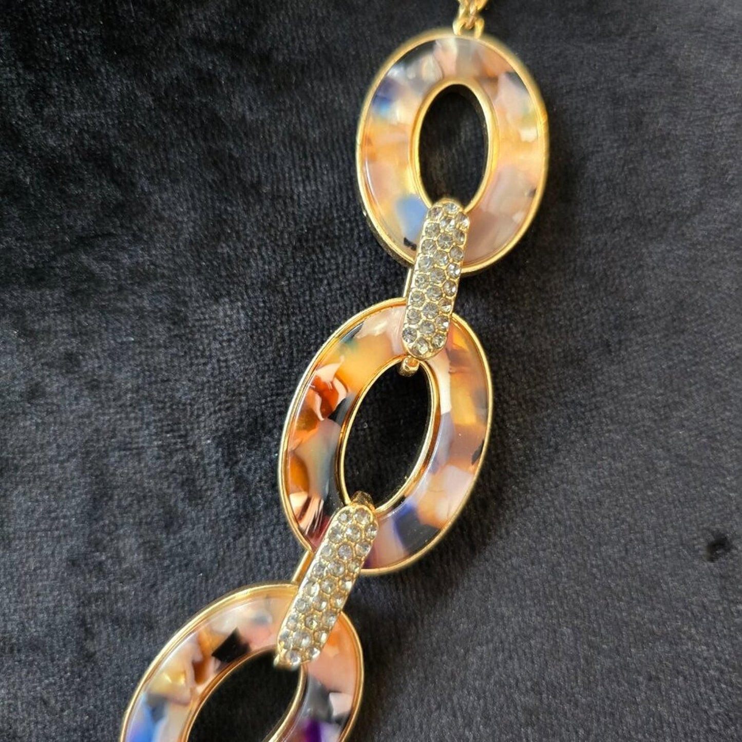 Women Gold Plated Acrylic Tortoise Rhinestone Chain Linked Necklace with Lobster
