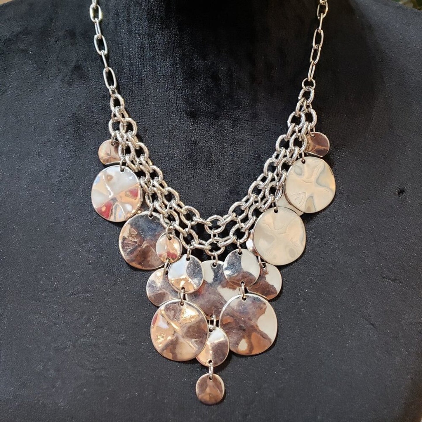 Womens Silver Metal Circle Disc Cascading Necklace Jewelry with Lobster Clasp