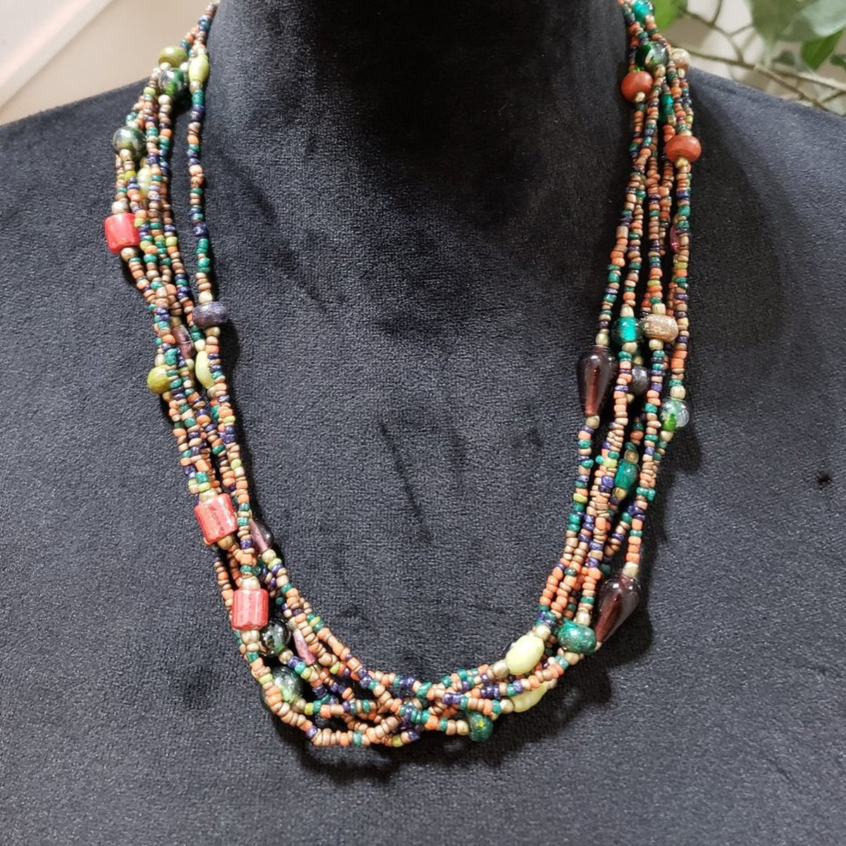 Womens Fashion Multicolor Resin Bone Beads Long Collar Necklace with Pearl Clasp