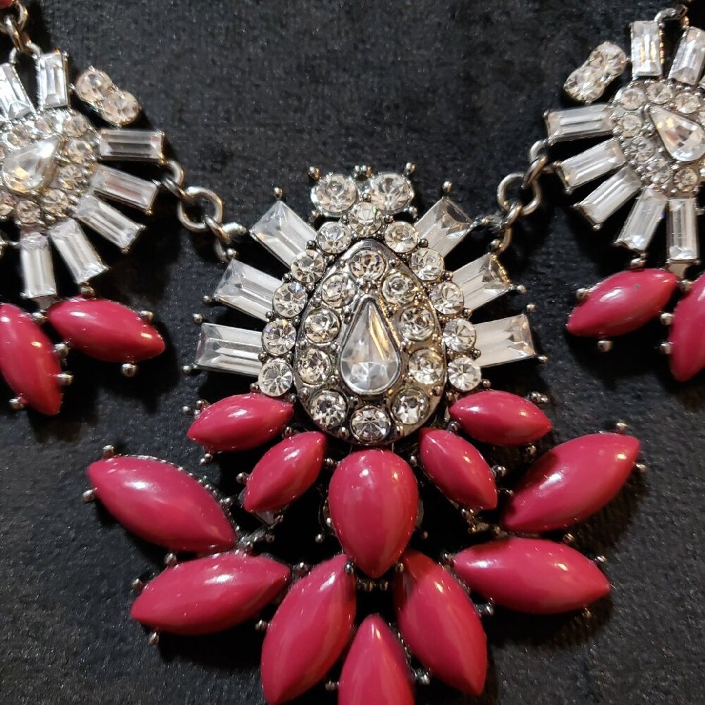 Womens Fashion Pink Acrylic Floral Rhinestone Necklace Jewelry w/ Lobster Clasp