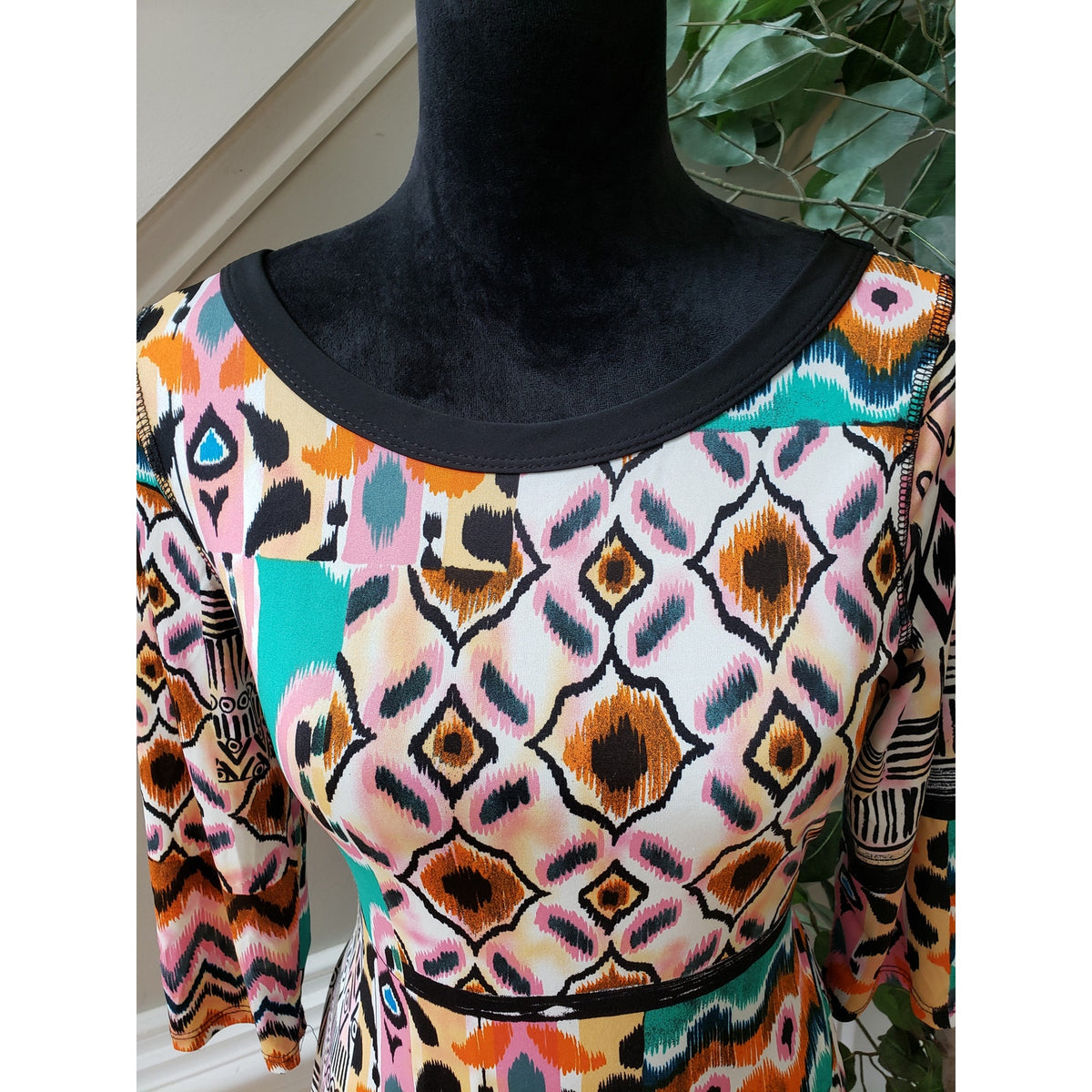 Signature by Robbie Bee Shift Dress Womens M Multi Geo Print Stretch Boat Neck