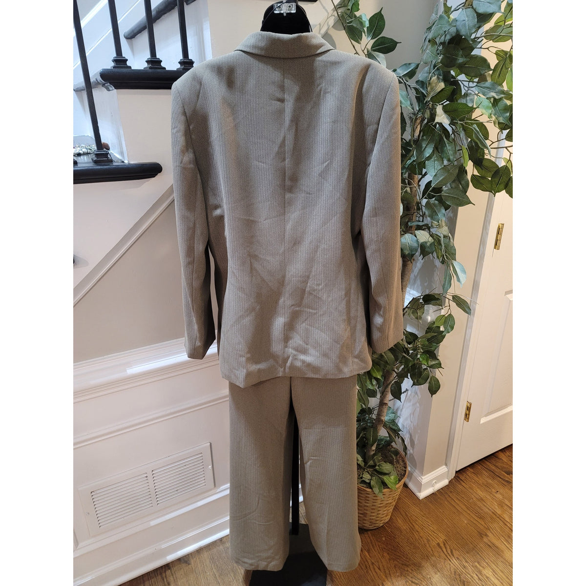 Le Suit Pants Suit Women's SZ 14 Tan 3-Button Tailored Blazer Long Sleeve Lined