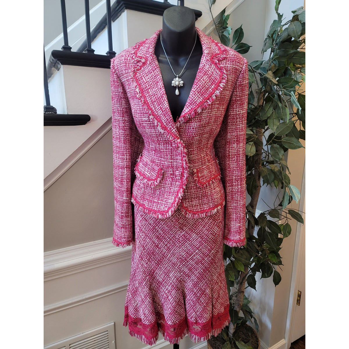 I.C.E. Skirt Suit Set Women's SZ 10 Pink Long Sleeve Blazer Front Pocket Lined