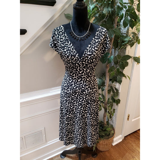 Jones New York Womens White Black Geo Print V Neck Knee Length Sheath Dress 10