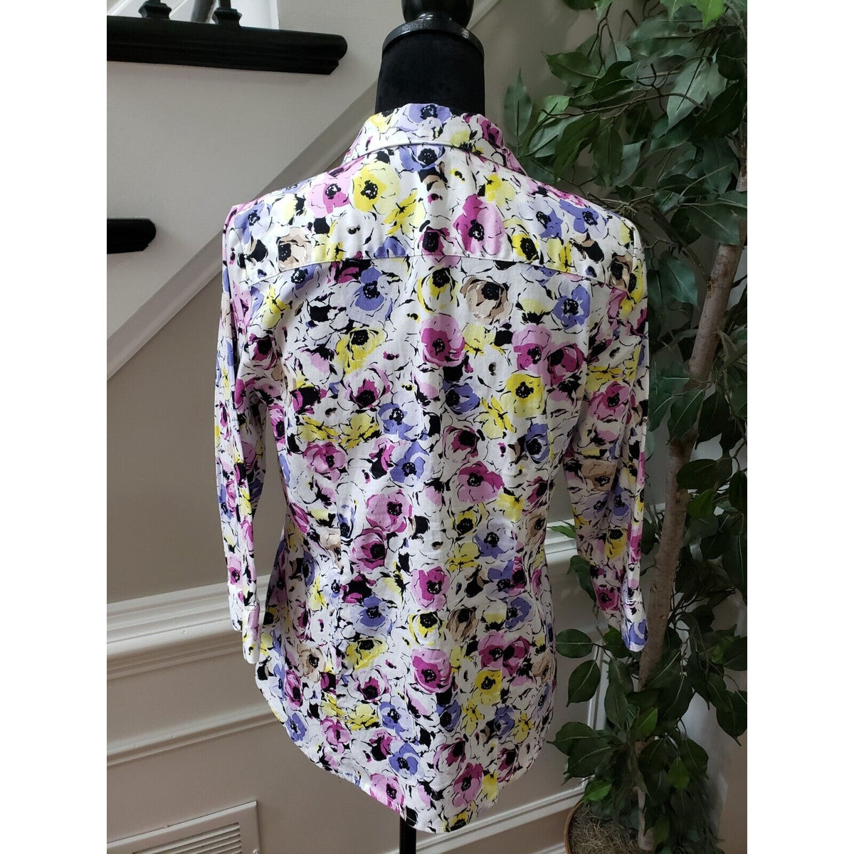 Dana Buchman Women's Multicolor Floral Collared Long Sleeve Button Down Shirt M