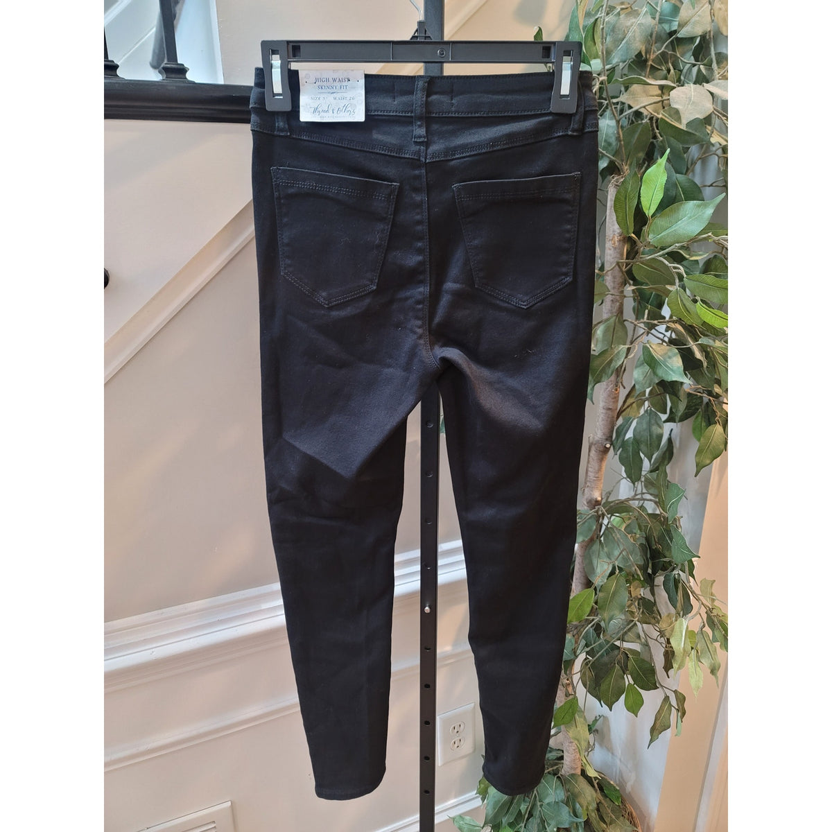 Thread & Others Sculpted High Waist Skinny Fit Jeans Women's Size 3/26 Black