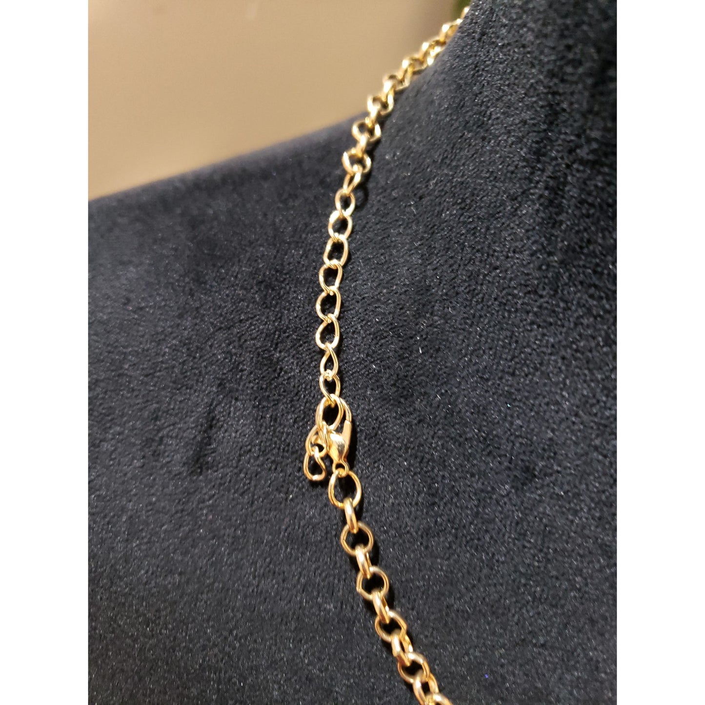 Womens Fashion Gold Tone Sea Life Motif Faux Pearl Cluster Statement Necklace