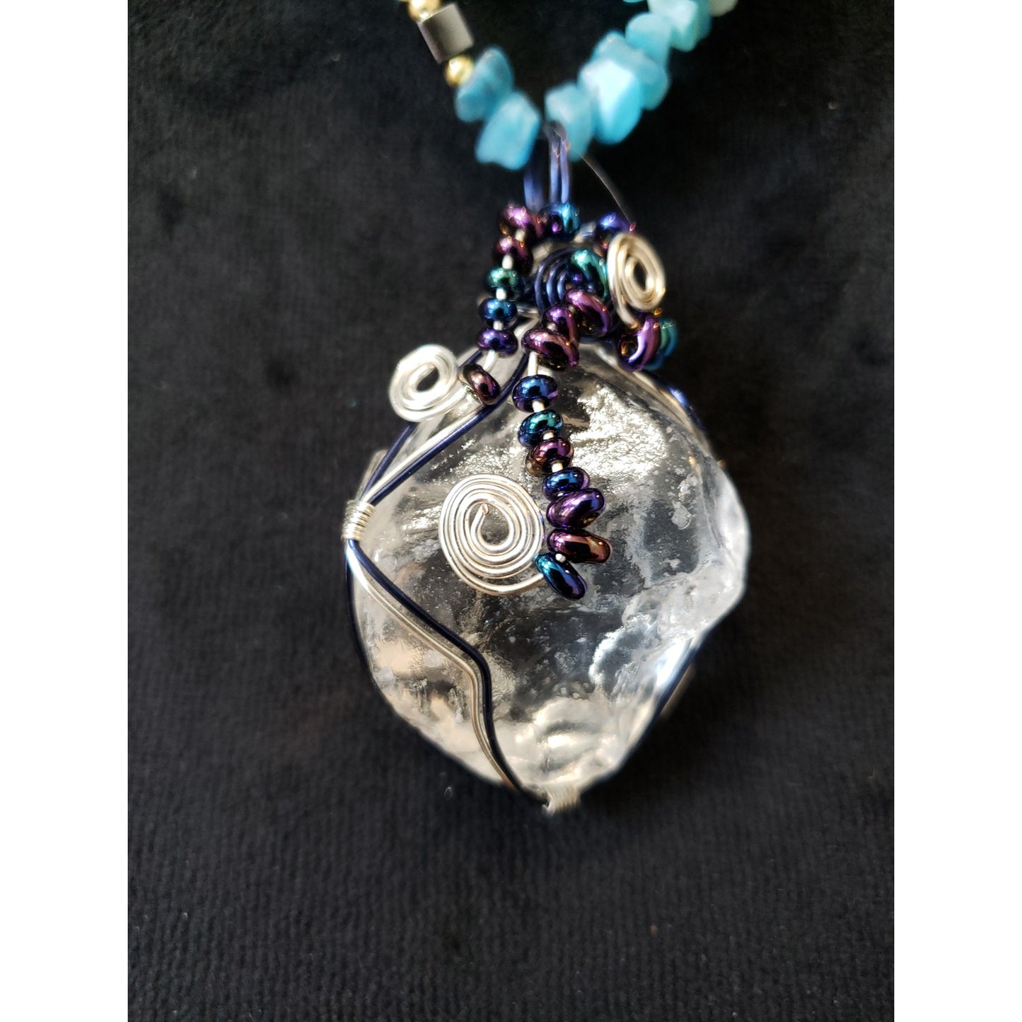 Women's Blue Beaded Pendant Necklace Handmade Gemstone Magnetic Clasp Jewelry