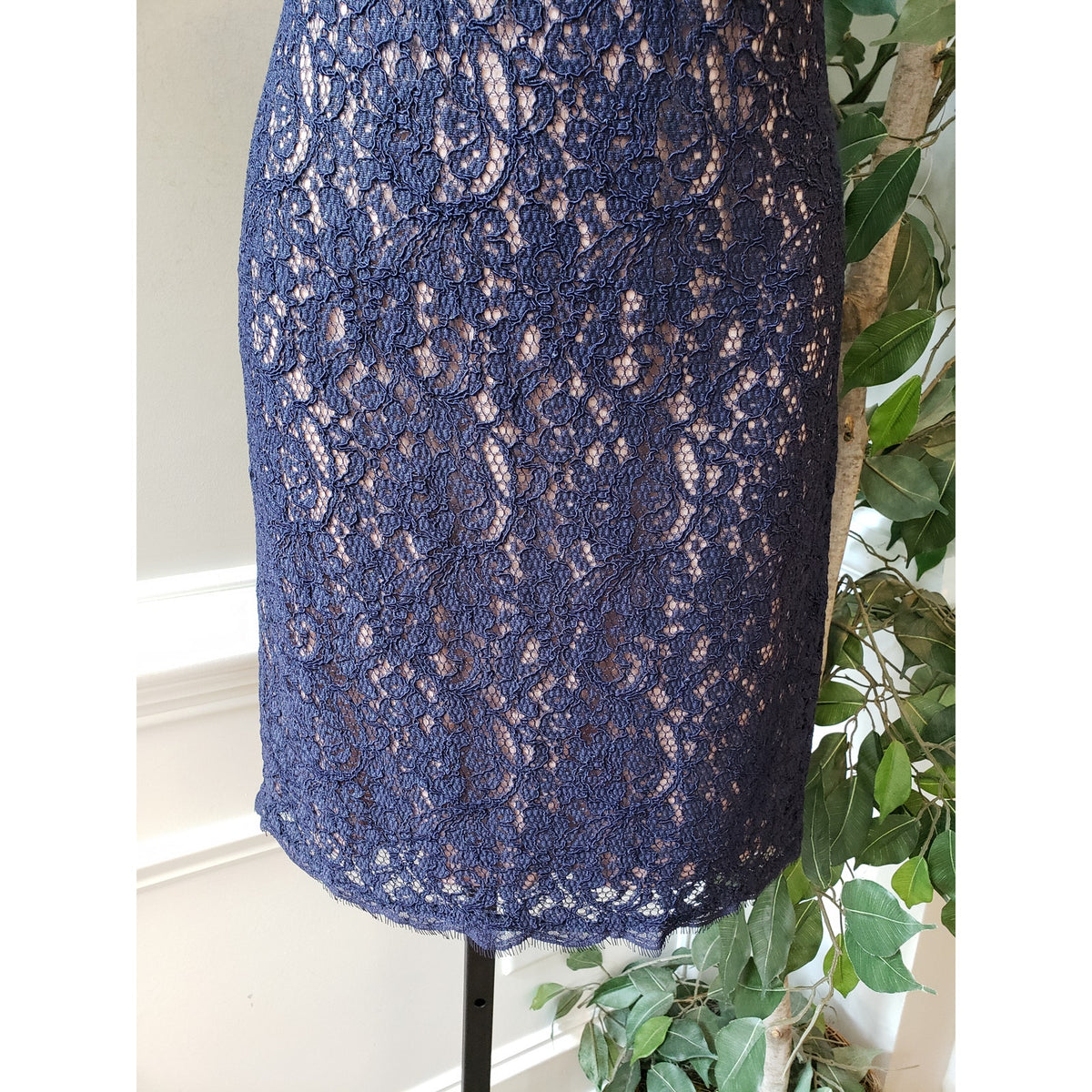 Adrianna Papell Fit & Flare Dress Women's 6 Blue Round Neck Sleeveless Back Zip