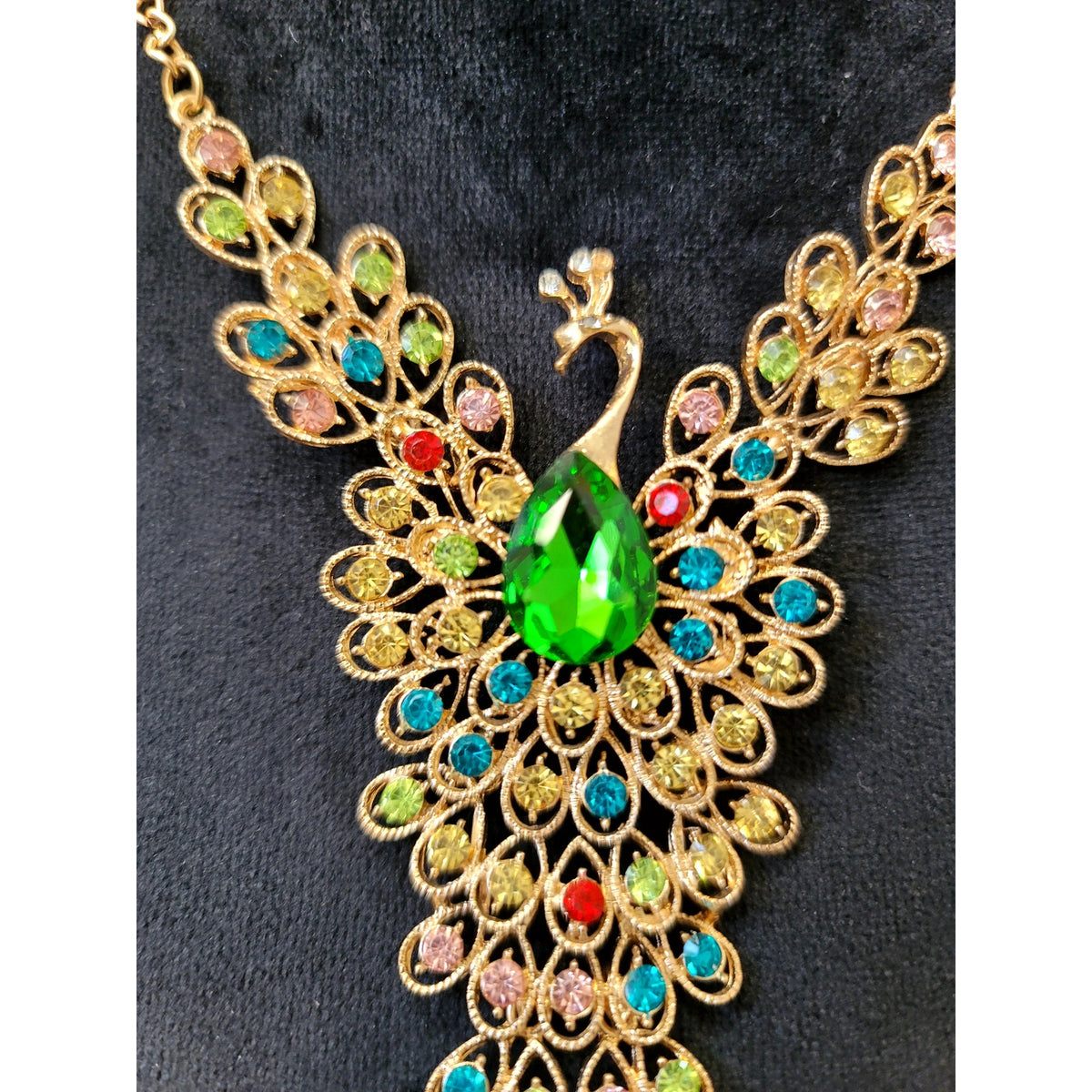 Gold Tone Peacock Statement Necklace Green Crystal Filigree Vintage Bib Jewelry