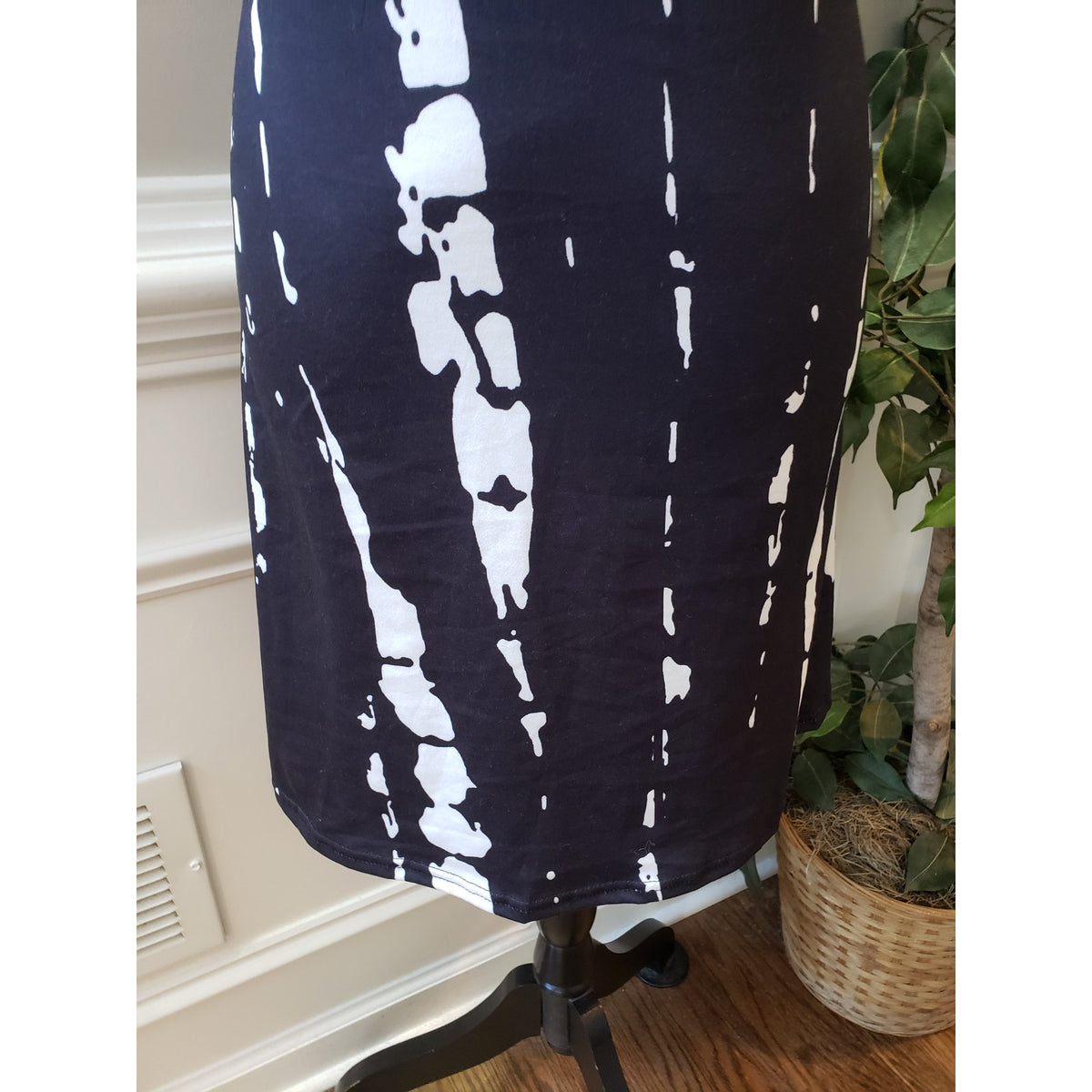 Women's Camisole Dress Medium Black Tie Dye Print Sleeveless Stretch Round Neck