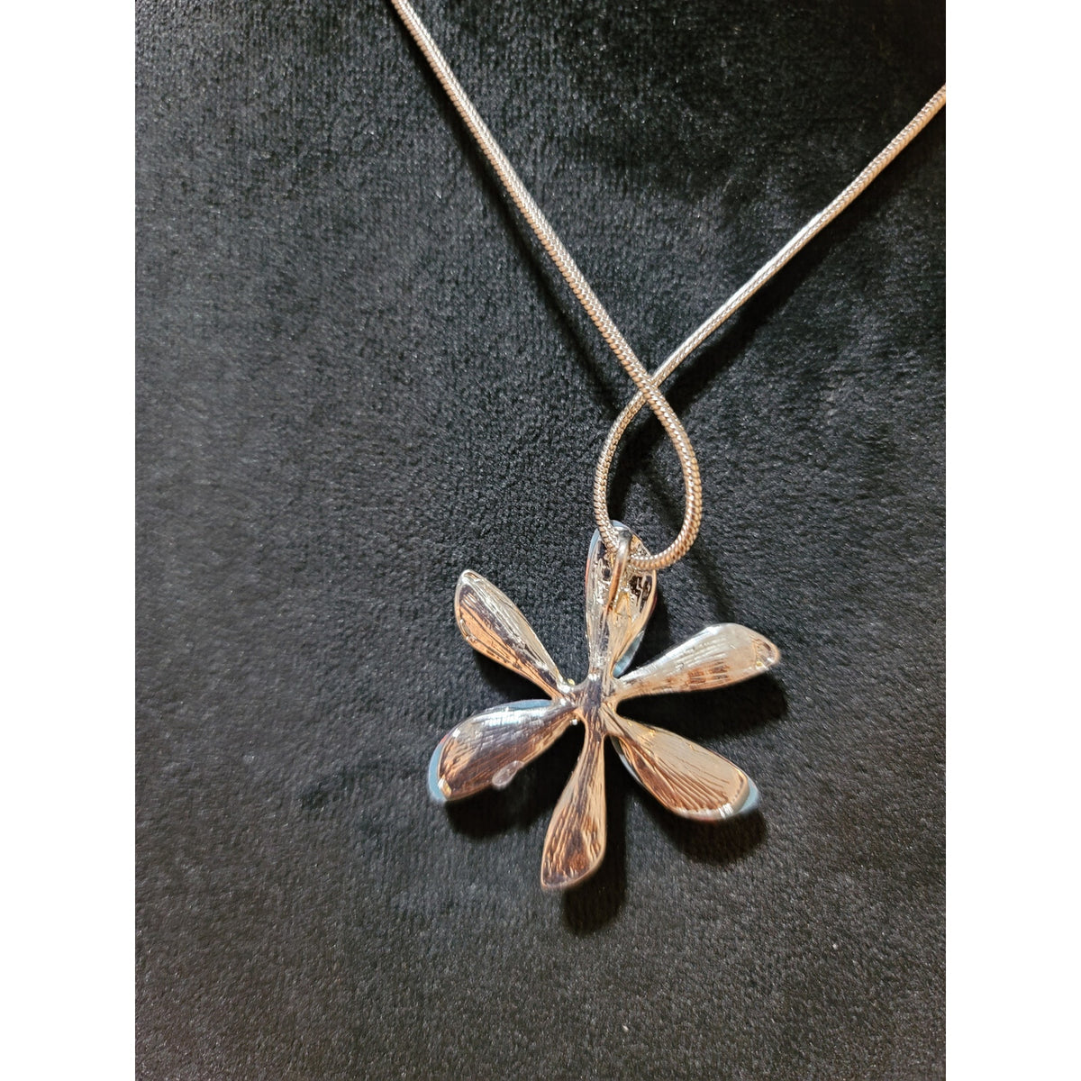 Women’s Pink Crystal Flower Pendant Necklace Rhinestone Accents Silver Chain
