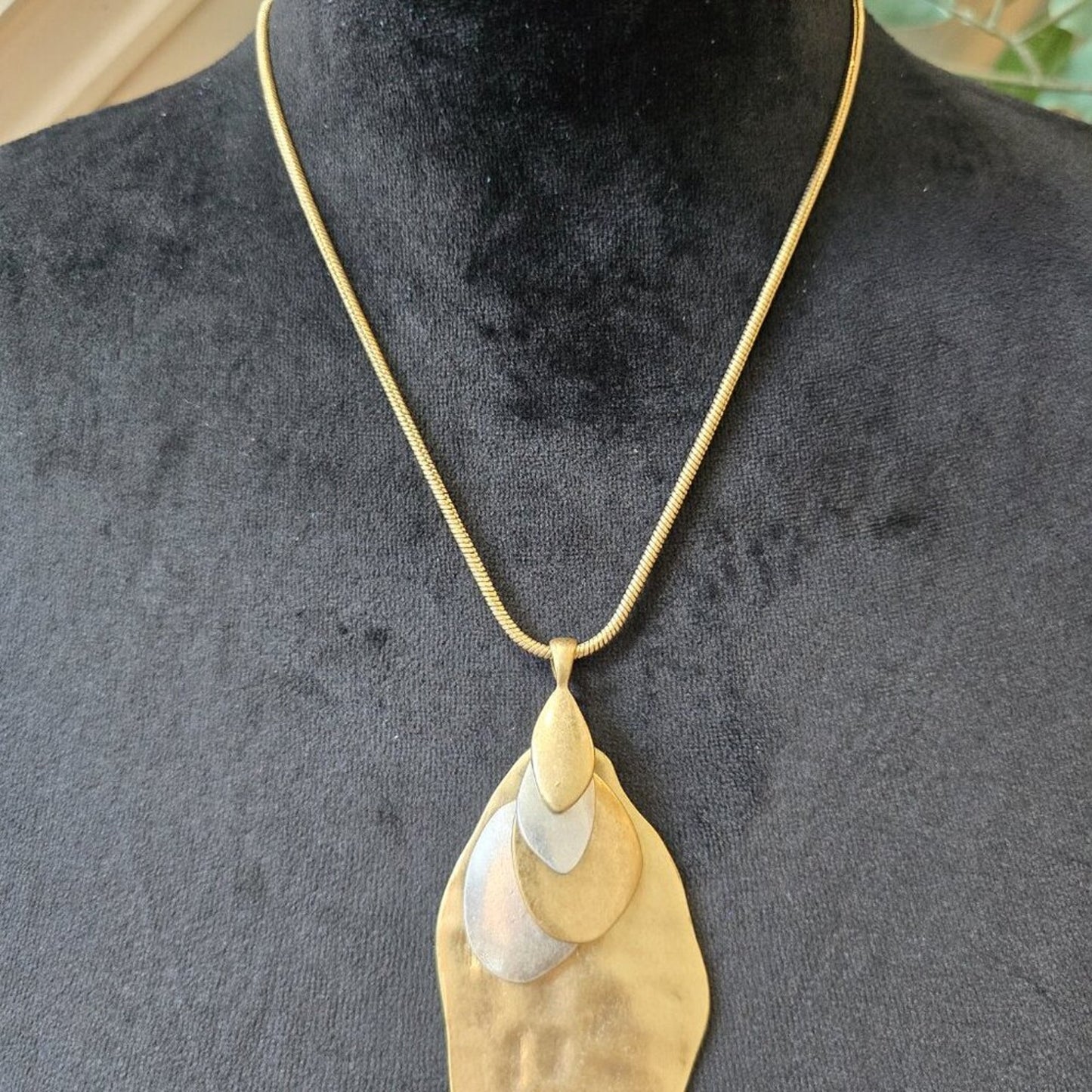 Womens Gold & Silver Tone Disc Metal Pendant Choker Necklace with Earring