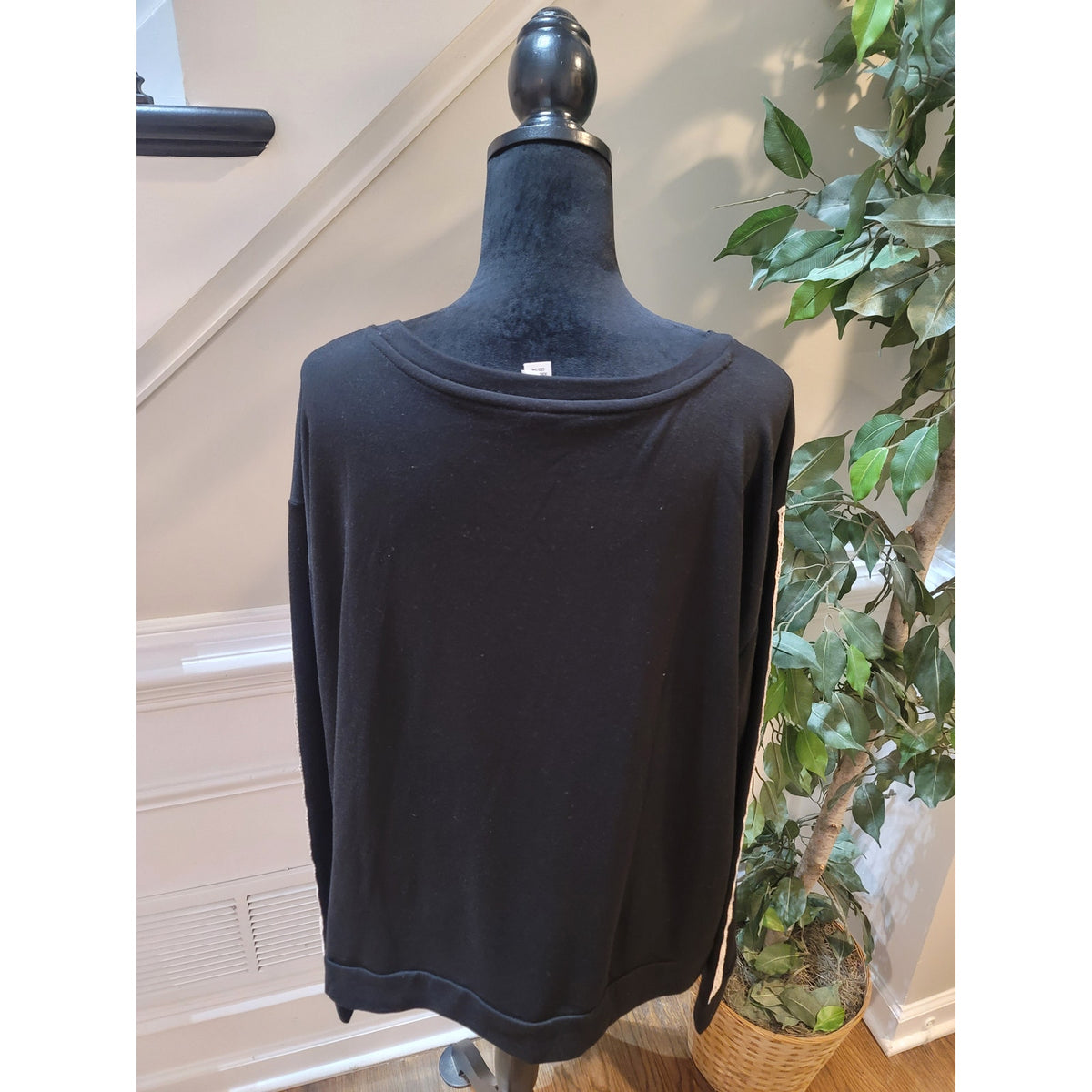 Flora Nikrooz Sweatshirt Women's SZ XXL Black Lace Trim Drop Shoulder Crew Neck